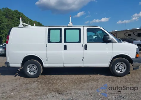 2017 Chevrolet Express 2500 Work Van from USA, damaged, VIN 1GCWGAFF8H1184147